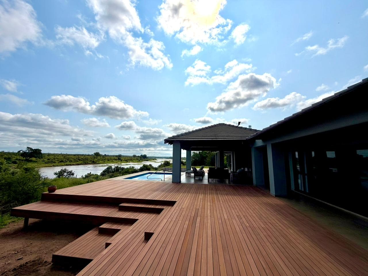 Outdoor living at Mjejane accommodation