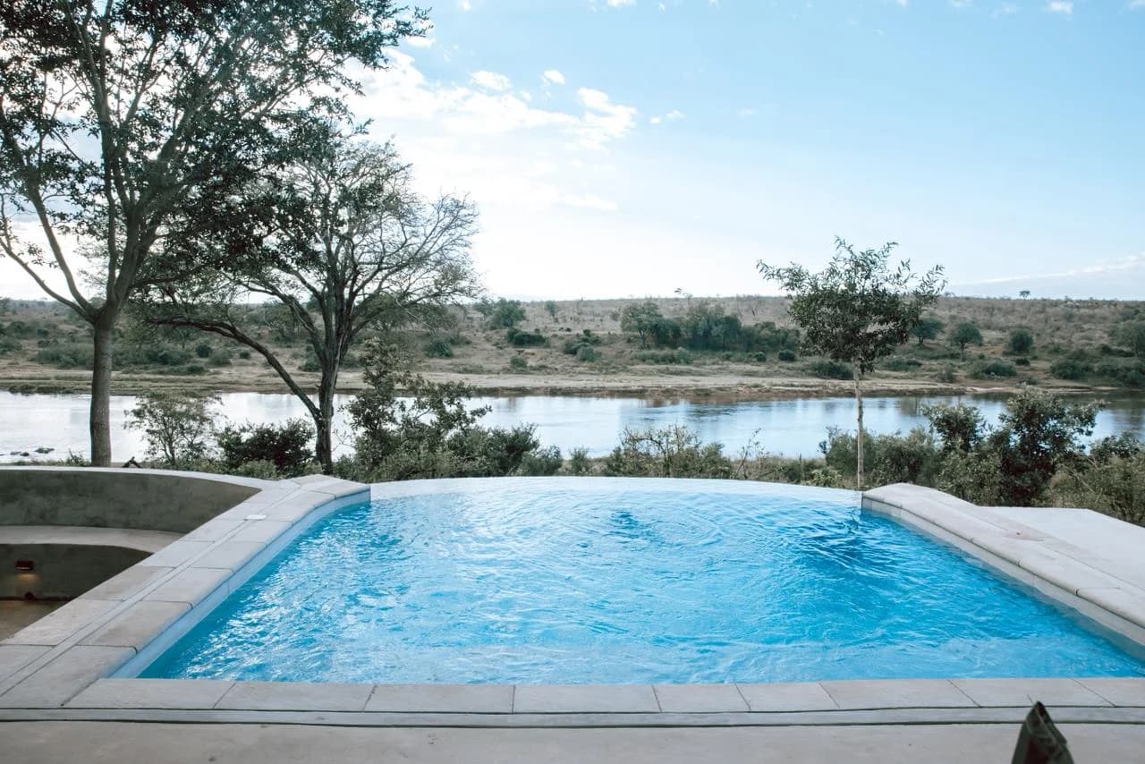 Jamarc River Lodge - exterior