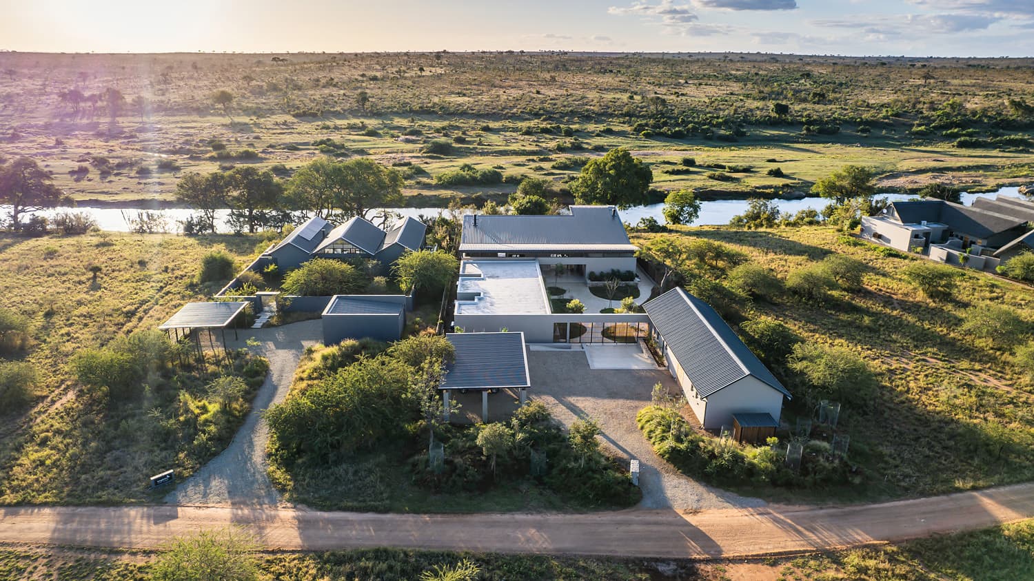 Maya Lodge - luxury safari villa in Mjejane Game Reserve